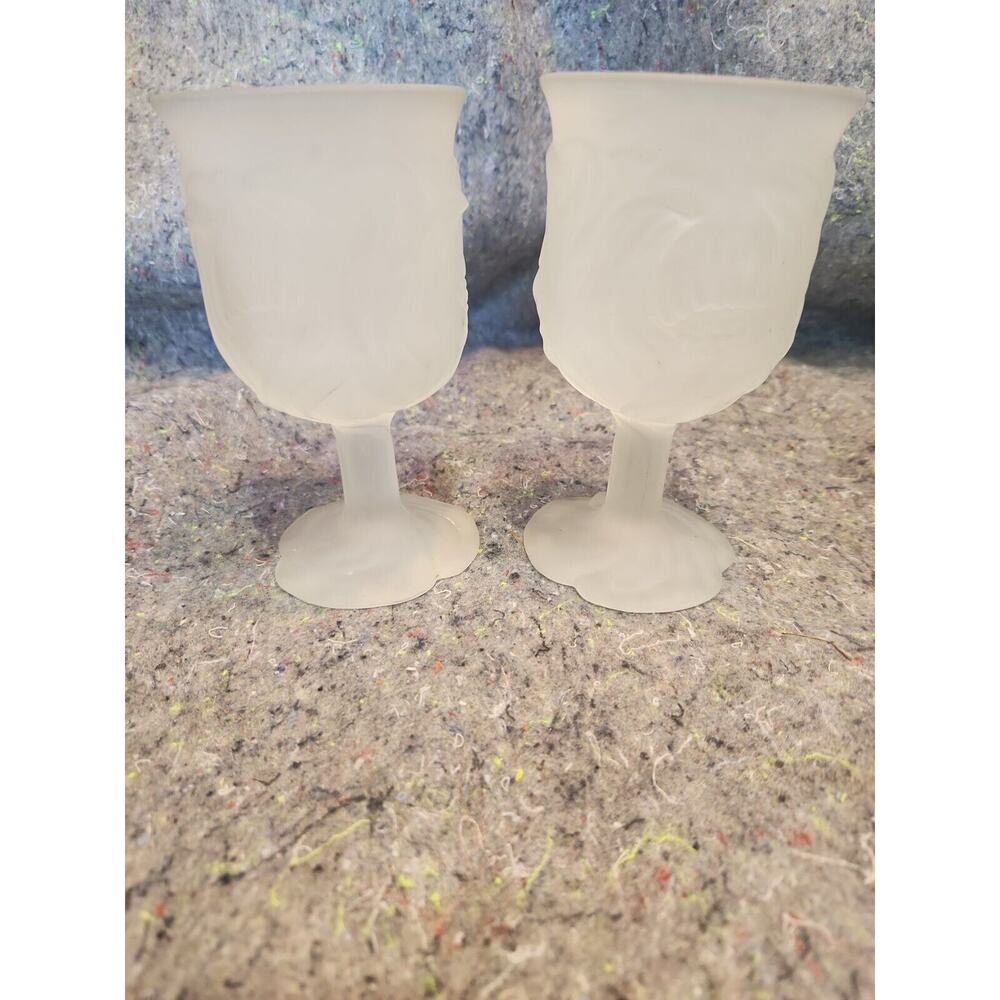2 Avon Flower Frost White Frosted Goblet Wine Glass Votive 1979 Leaf Pattern